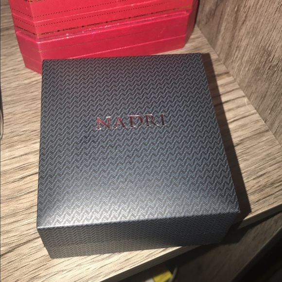 NWT Nadri Petite Safety Pin Necklace SOLD OUT - Picture 7 of 8